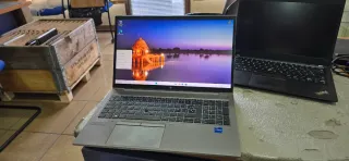 HP ZBOOK FIREFLY 15 G8 I7 32 RAM 512 SSD