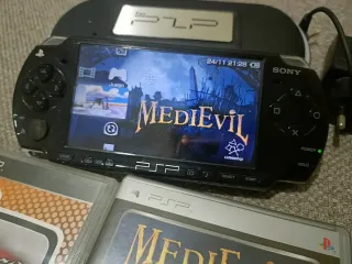 Console Sony PSP 2004 + 4 Giochi