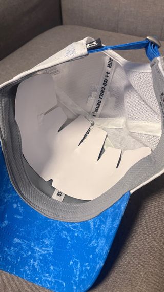 Gorra Under Armour Golf Azul y Blanca