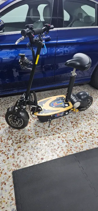 Patinete eléctrico con asiento malcor 1800W