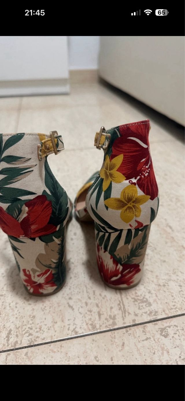 Tacones de flores
