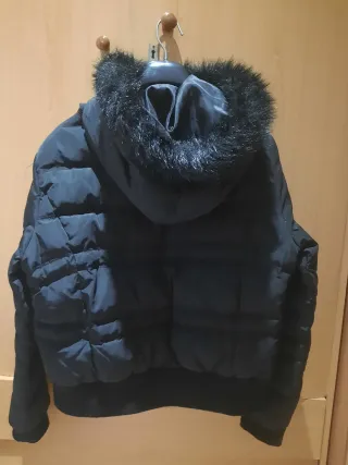 Chaquetón negro del Zara
