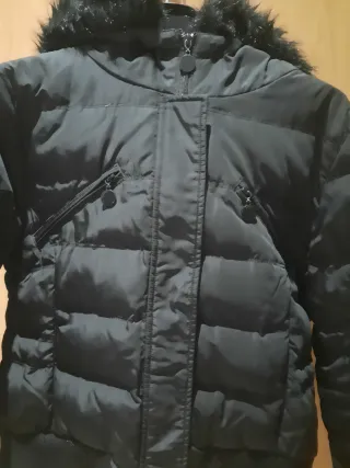 Chaquetón negro del Zara