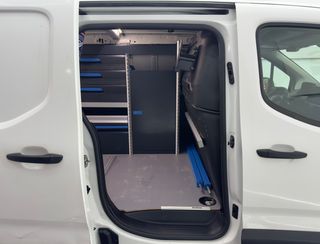 Peugeot Partner larga