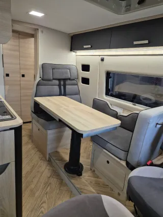 CAMPER CHALLENGER F S 2025. 5 plazas dormir y viaj