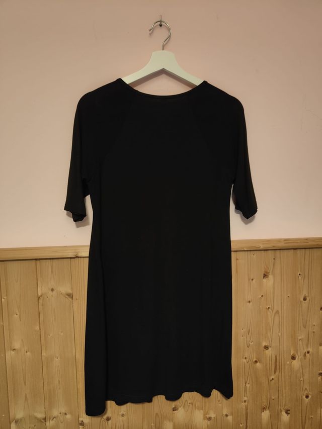 Vestido negro recto 🌷