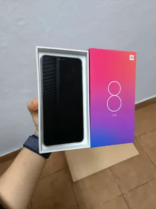 Xiaomi Mi 8 Lite