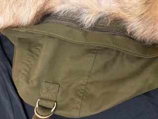 Parka Zara con capucha y chaqueta interior. XS