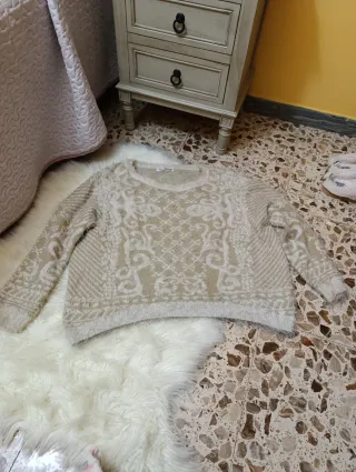 Jersey beige con estampado