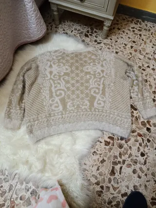 Jersey beige con estampado