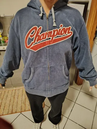Felpa Champion con cappuccio blu e scritta rossa