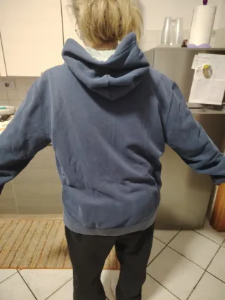 Felpa Champion con cappuccio blu e scritta rossa