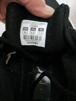 Zapatillas deportivas Fila hombre negras y rojo