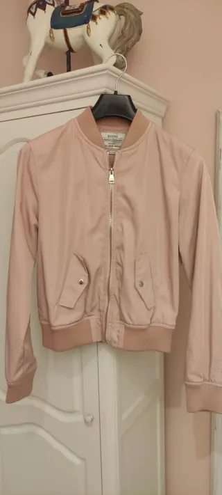 Bomber rosa palo Bershka