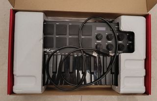 Teclado MIDI Akai MPK Mini MK3 Edición Negra