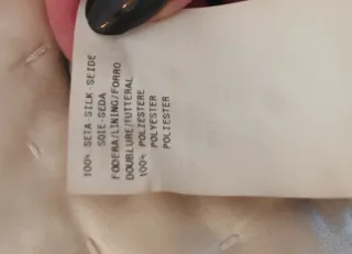 Top Armani Collezioni Negro sin Mangas