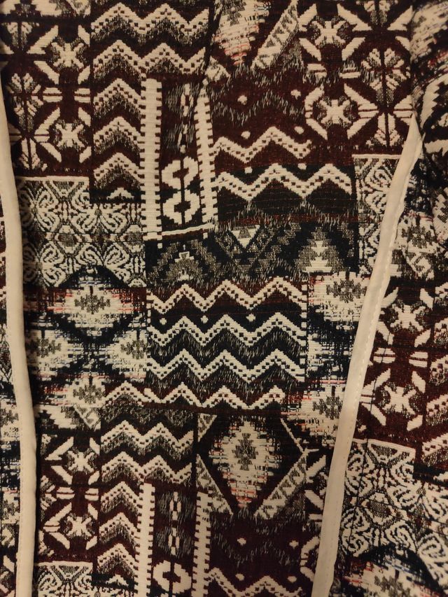 Chaqueta bordada de Zara🌷