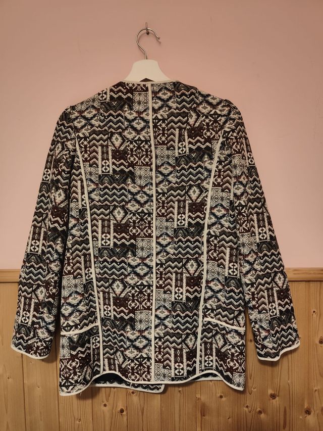 Chaqueta bordada de Zara🌷