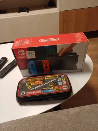Nintendo Switch + Funda Protectora+ protector dock