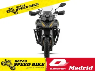 QJMotor SRT 900 X - Moto trail