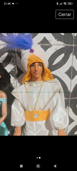 Aladín con traje de ceremonia