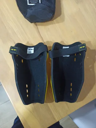 Espinillas Nike T90 Protegga Shield III