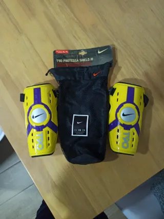 Espinillas Nike T90 Protegga Shield III