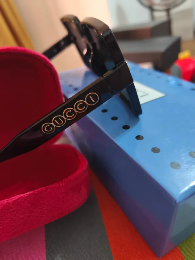 Gafas de Sol Gucci Negras y Azules