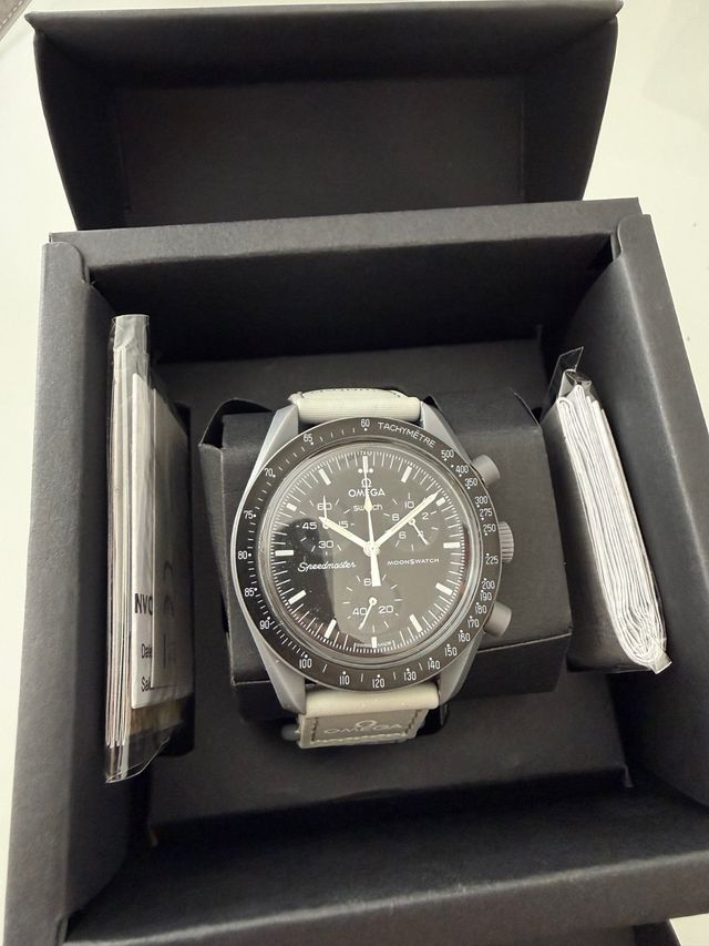 Omega Speedmaster 'Moonwatch' Beige