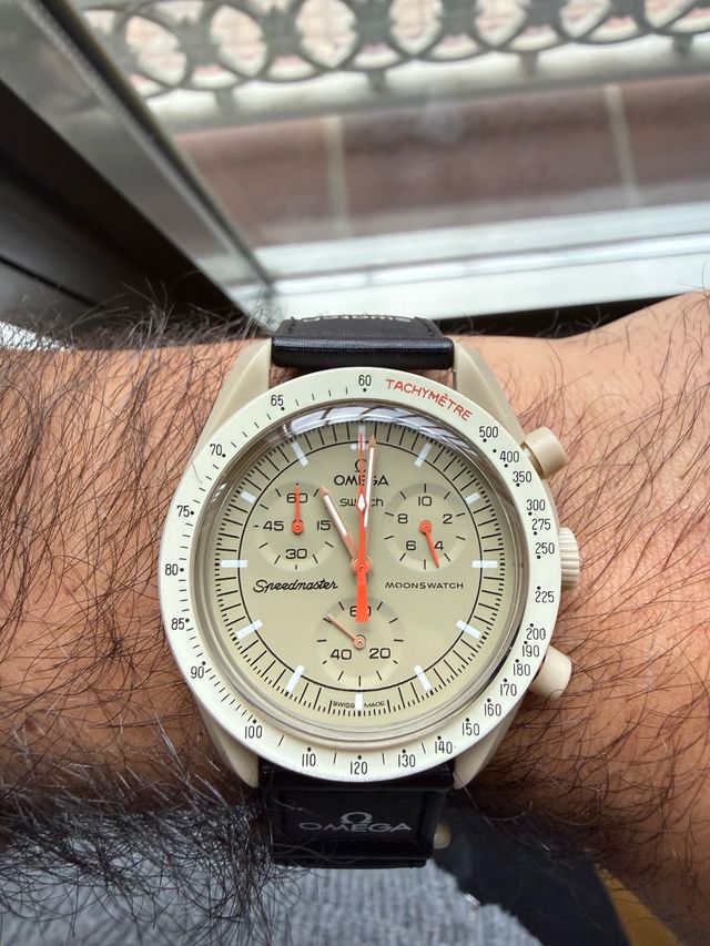 Omega Speedmaster 'Moonwatch' Beige