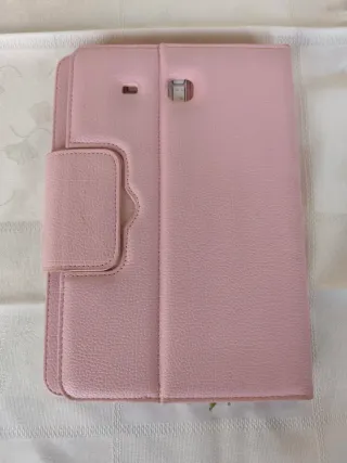 Capa com Teclado Samsung Galaxy Tab E Rosa