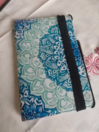 Capa com Teclado Samsung Galaxy Tab E Rosa