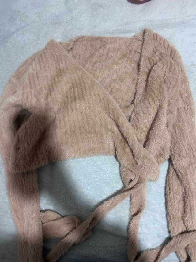 Top pelito marrón cruzado