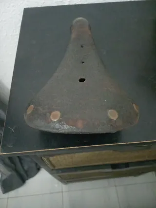 Sillín de cuero para bicicleta