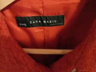 Chaqueta tweed roja Zara
