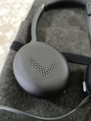 Custodia per cuffie in feltro grigio