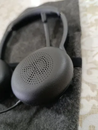 Custodia per cuffie in feltro grigio