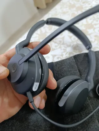 Custodia per cuffie in feltro grigio