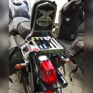 Moto Daelim Jailing Negra