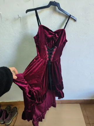 Vestido Steampunk Rojo y Negro