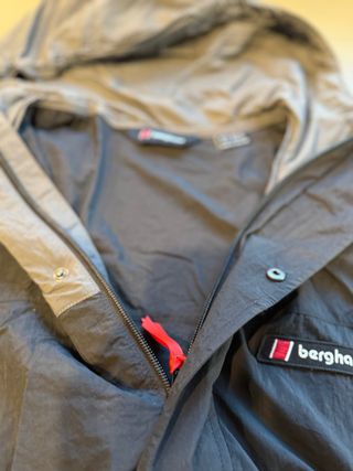 Cortavientos Berghaus talla XL