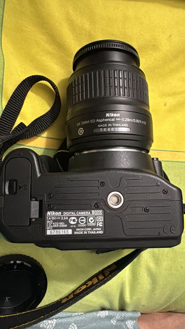 Fotocamera Nikon D3200 nuova da aprire