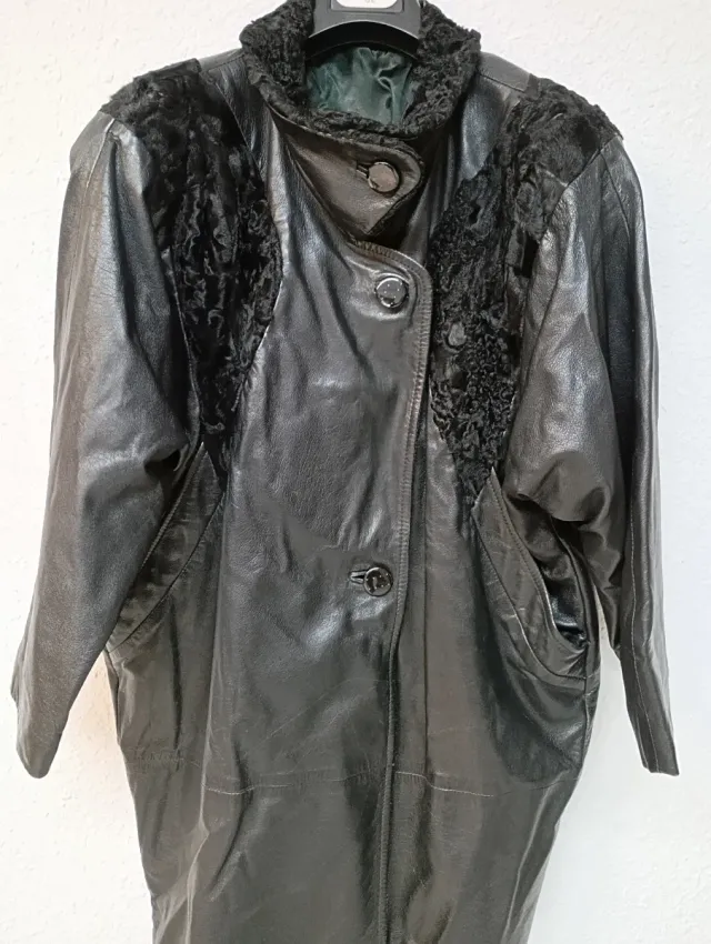 Chaquetón Piel Vintage Negro y astracan