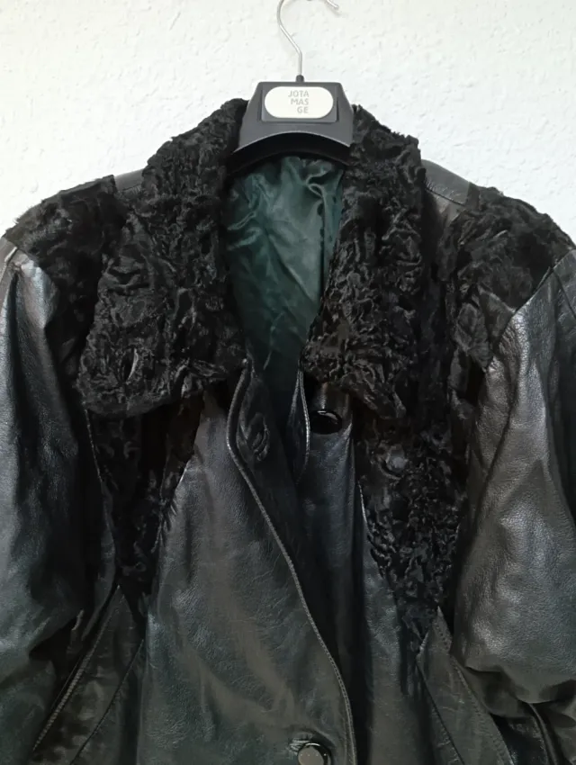 Chaquetón Piel Vintage Negro y astracan