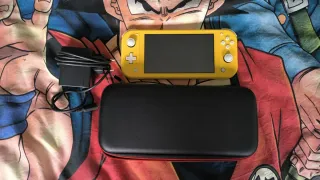 Nintendo Switch Lite Amarilla