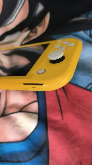 Nintendo Switch Lite Amarilla