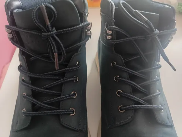 Botas hombre casuales azul marino