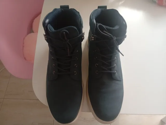Botas hombre casuales azul marino