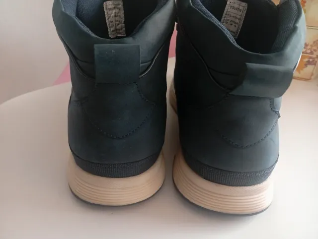 Botas hombre casuales azul marino