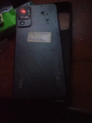 Móvil pantalla rota, táctil perfecto